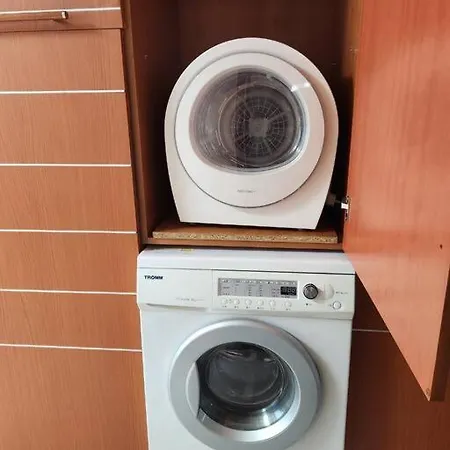 Cute And Cozy House - 5Min To Sinsa Station, 1Min To Garosugil Apartment Seoul Exterior photo