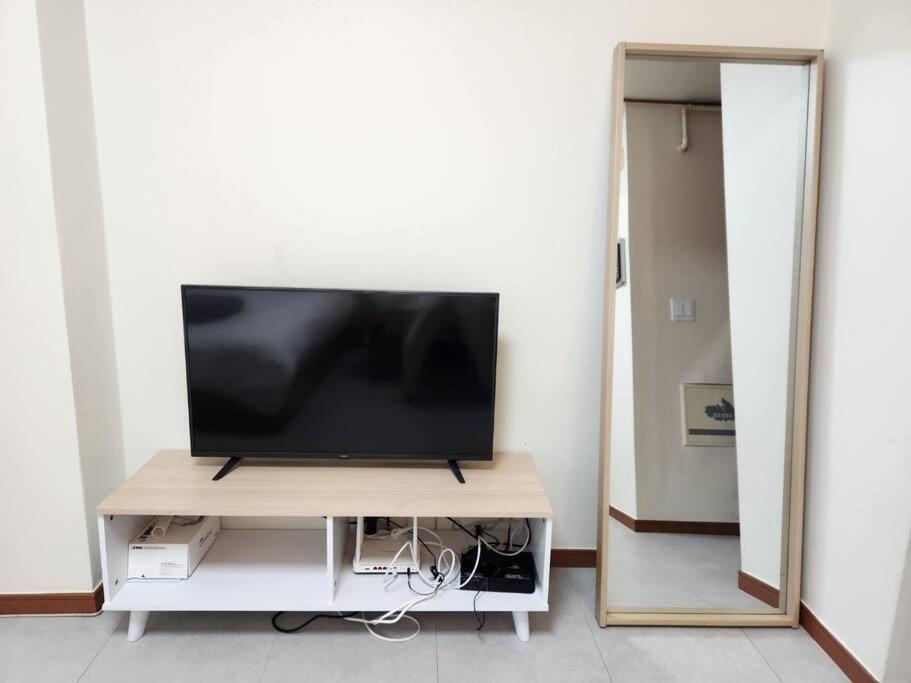 Apartment Cute And Cozy House - 5min To Sinsa Station, 1min To Garosugil Seoul