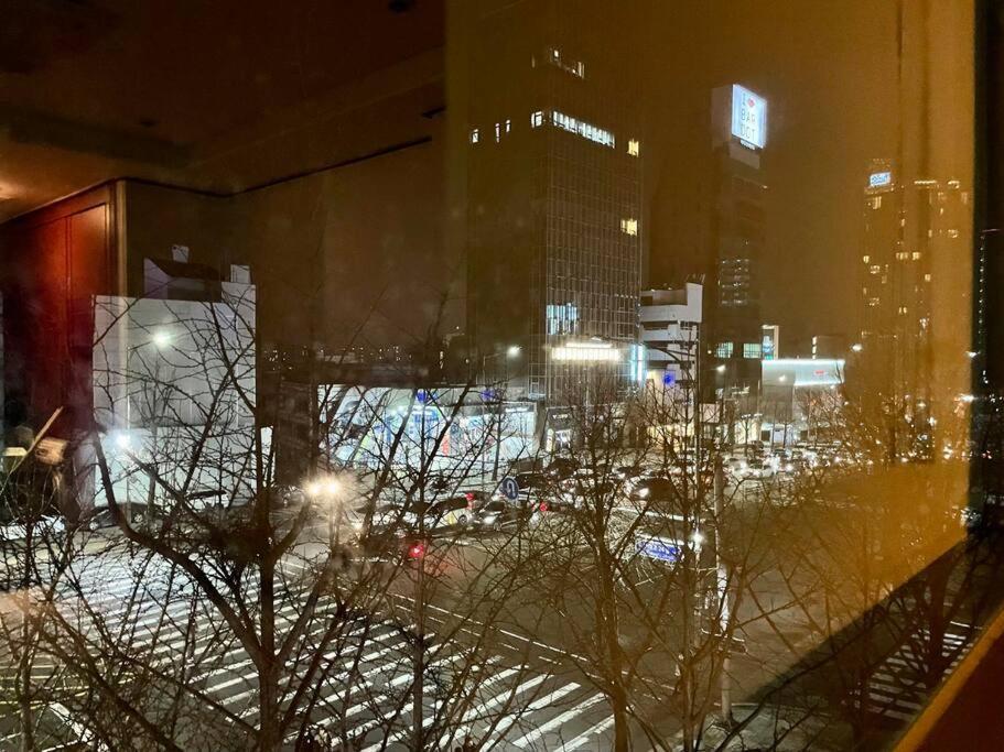 Cute And Cozy House - 5min To Sinsa Station, 1min To Garosugil *