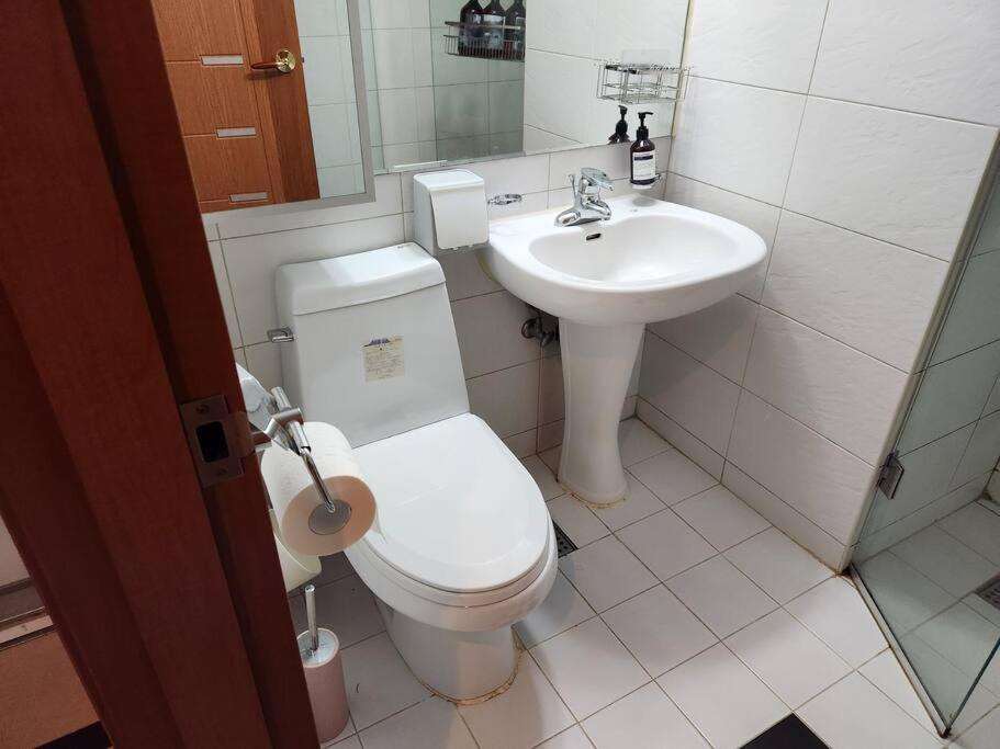 Apartment Cute And Cozy House - 5min To Sinsa Station, 1min To Garosugil